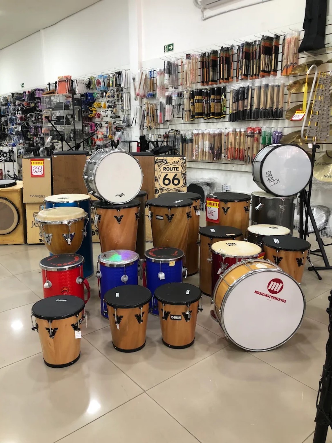 Instrumentos de percussão da loja